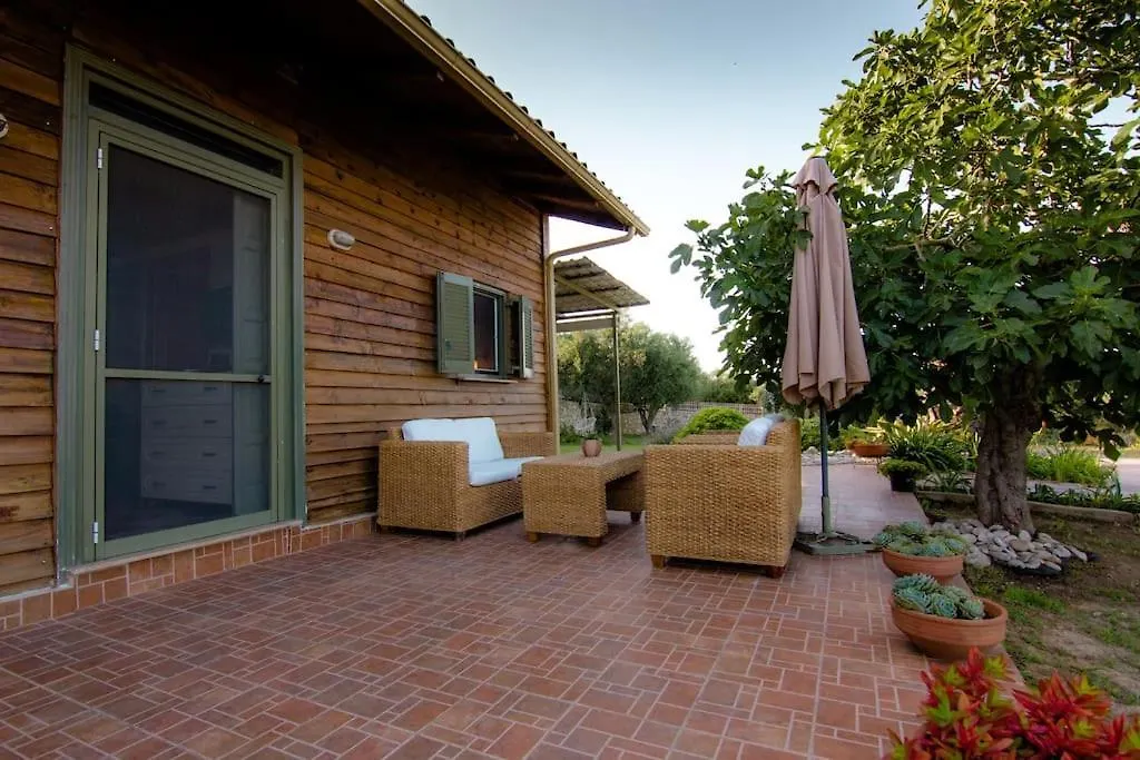 Holiday home Dreamy Wooden Cottage Lixouri